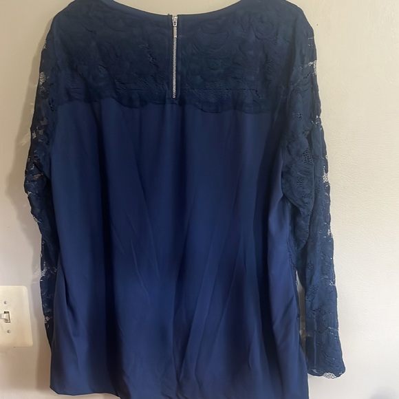 Chico’s Navy Blue Lined Lace Long Sleeve Poly/Rayon Blend Top size 3 or XL - Picture 3 of 3